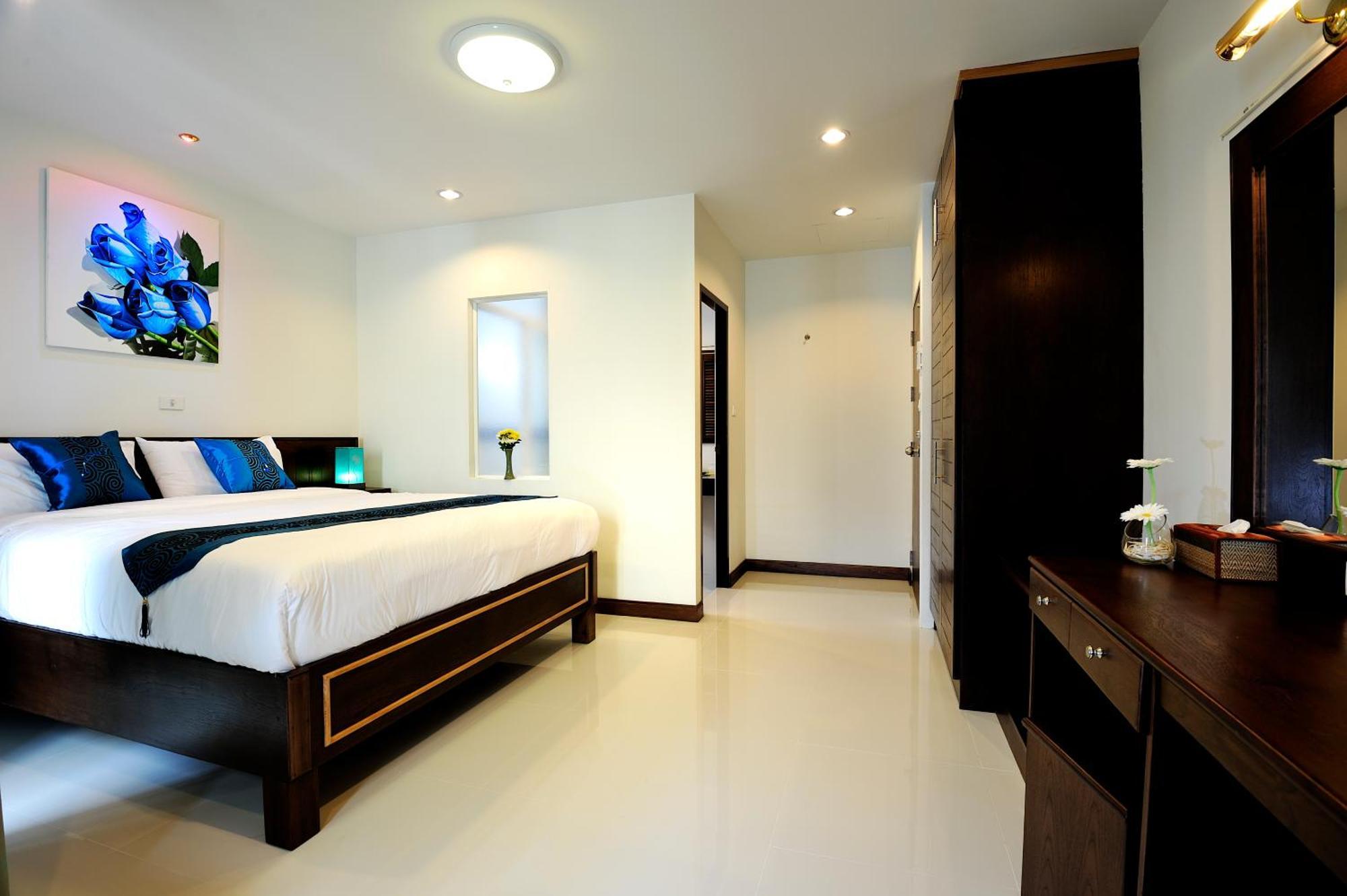 Ruen Buathong Boutique Hotel - Sha Certified Patong Exterior photo